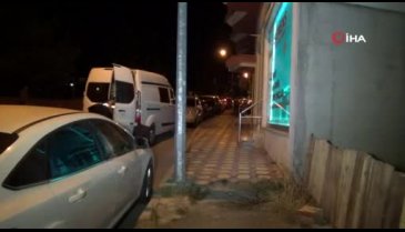 Beşinci katın terasından atladı!