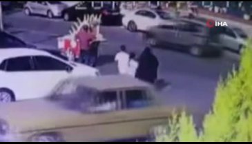 Yola fırlayan çocuk halk otobüsünün altında kaldı!