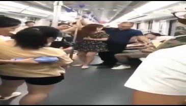 Sosyal medya bu olayı konuşuyor! Metro sapığı yakayı ele verdi