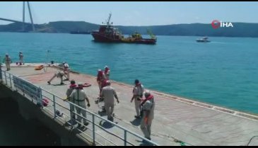 İstanbul Boğazı'nda nefes kesen tatbikat