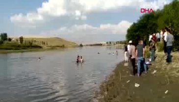 4 çocuk nehirde boğuldu!
