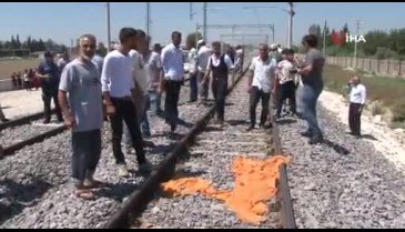 Bayram günü ölen evlada son bakış