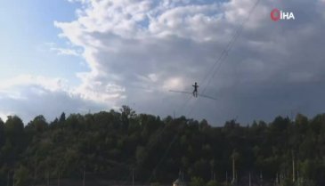 35 metre yükseklikte nefes kesen yürüyüş