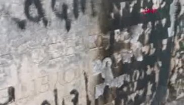 Bursa'da tarihi surdaki 2 bin yıllık kitabeye çirkin saldırı