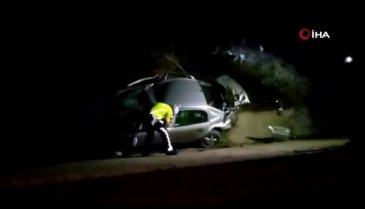 Taklalar atan otomobil hurdaya döndü