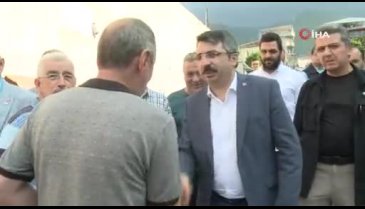 Bursa Yıldırım Belediye Başkanı Yılmaz'dan pazar ziyareti