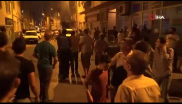 Bursa'da 250 kişilik mahalleli uyuşturucu ticareti ve fuhuş yapan kadının evine saldırdı