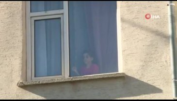 Zihinsel engelli kızını eve kilitledi