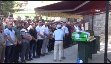 Bursa'da 6 aylık hamile kadın, gözleri önünde öldürülen eşini son yolculuğuna uğurladı