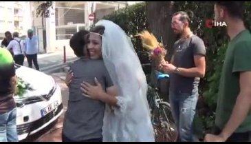 Bursalı gelin ve damat, bisikletli konvoyla mutluluğa pedal çevirdi