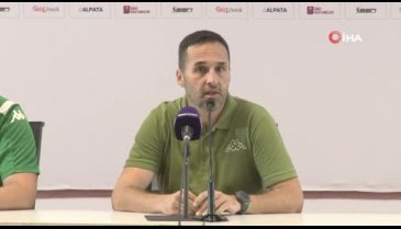 Bursaspor Teknik Direktörü Yalçın Koşukavak: "Oyuncularımı tebrik ediyorum"