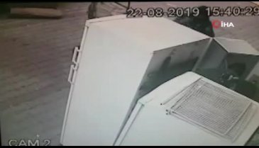 Kağıt toplayıcı olarak gelip çeyiz düzdüler