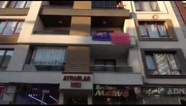 İstanbul'da oğlunun gözü önünde kurşun yağmuruna tutuldu