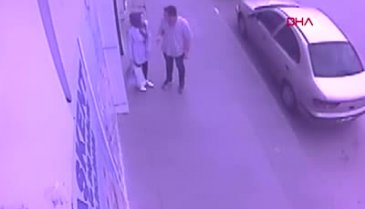 Eski sevgilisini, oğlunun gözü önünde bıçakladı
