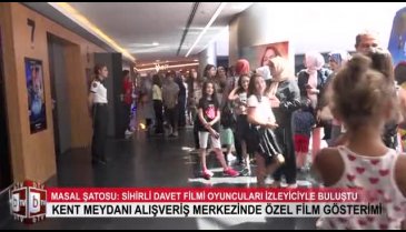 'Masal Şatosu: Sihirli Davet' filmi oyuncuları Bursa Kent Meydanı Alışveriş Merkezi'nde izleyiciyle buluştu (ÖZEL HABER)