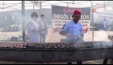 Bursa İnegöl köfteye doydu