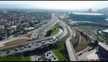 Bursa'daki trafik çilesi havadan böyle görüntülendi