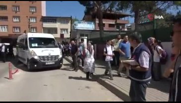 Bursa'da polis ekipleri okulların çevresinde denetimlerini artırdı
