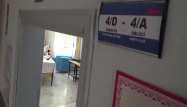Bursa'da hayatını kaybeden öğretmenin sınıfında yas