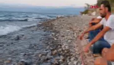 Bursa İznik'te balıkçılar, oturma eylemi yaptı