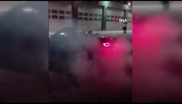 Lüks otomobillerle "drift" yaptılar