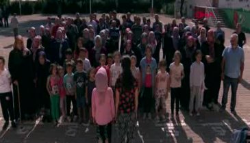 Bursa Kestel'de öğrenci ve veliler, kapatılan okullarını geri istiyor