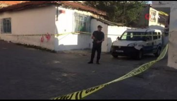İstanbul'da motosikletli ve silahlı 2 saldırgan dehşet saçtı