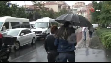 AVM ofisinde bıçaklı dehşet! Yaralılar var
