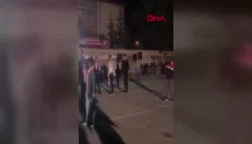2 çocuk düğünde tabancayla havaya ateş açtı