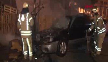Yanan otomobili görünce gözyaşlarına boğuldu