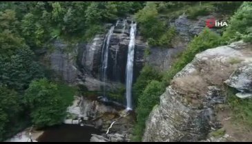 Bursa Suuçtu Şelalesi'ne sonbaharda turist akın ediyor