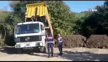 Bursa'da kaçak hafriyat döken 2 kamyon sürücüsüne 72 bin lira ceza