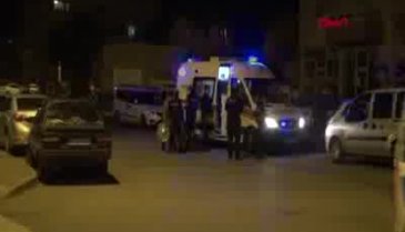 Tartıştığı komşusunu maket bıçağı ile yaraladı