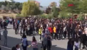 Depremin ardından bazı okullar boşaltıldı