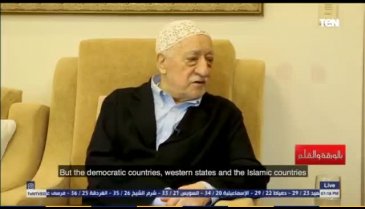 Mısır televizyonu, FETÖ elebaşı Gülen'in ayağına gitti