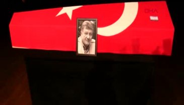 Oyuncu Tarık Ünlüoğlu'na veda