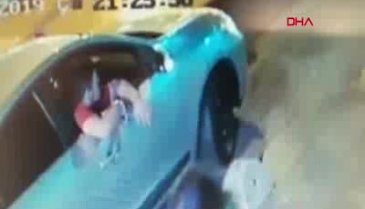 Turistleri dolandıran sahte polisler yakalandı