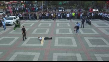 Bursa'da yürekleri ağza getiren şov 'Çılgın Cemil' geri döndü