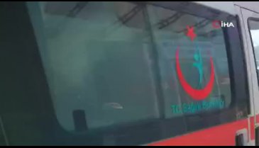 Bursa'da genç kız yanan evini söndürmek isterken yanarak ağır yaralandı
