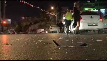 Kadın sürücü otomobile levyeyle sadırdı