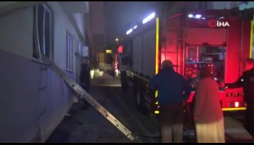Bursa'da yangında kiracı yaralandı, ev sahibesi ağladı