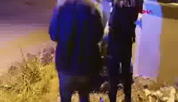 Bursa'da kardeşi ve kuzenini taşla yaraladı