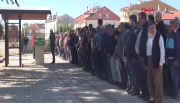 Öldürdüğü oğlunun cenazesine katılmak istedi