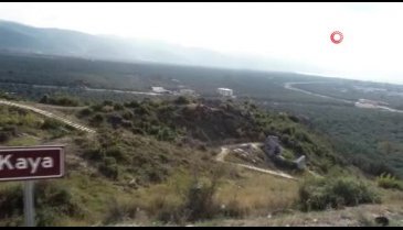 Bursa'da tarihin üstüne sprey boyayla yazılar yazdılar