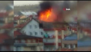 Başkent'te korkutan çatı yangını