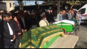 Bursa'daki feci kazada hayatını kaybeden baba ve oğlu son yolculuklarına uğurlandı
