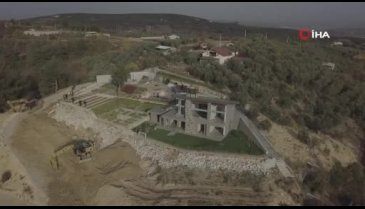 Bursa'daki kaçak villa yıkıldı