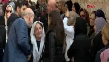 Bakırköy'de siyanür dehşetinde ölen aile son yolculuğuna uğurlandı
