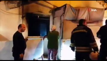 Tek katlı evde çıkan yangın paniğe neden oldu