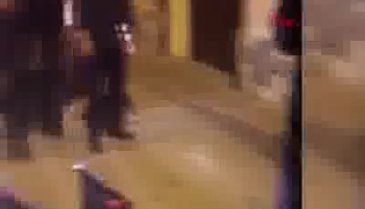 Bursa'da yaralı sokak köpeğini itfaiye kurtardı